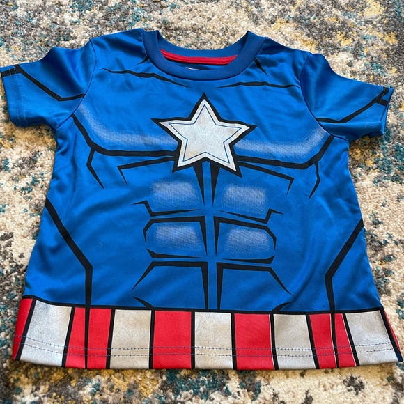 Marvel character 2 tops , and dinosaur top ( boys) - Picture 7 of 8